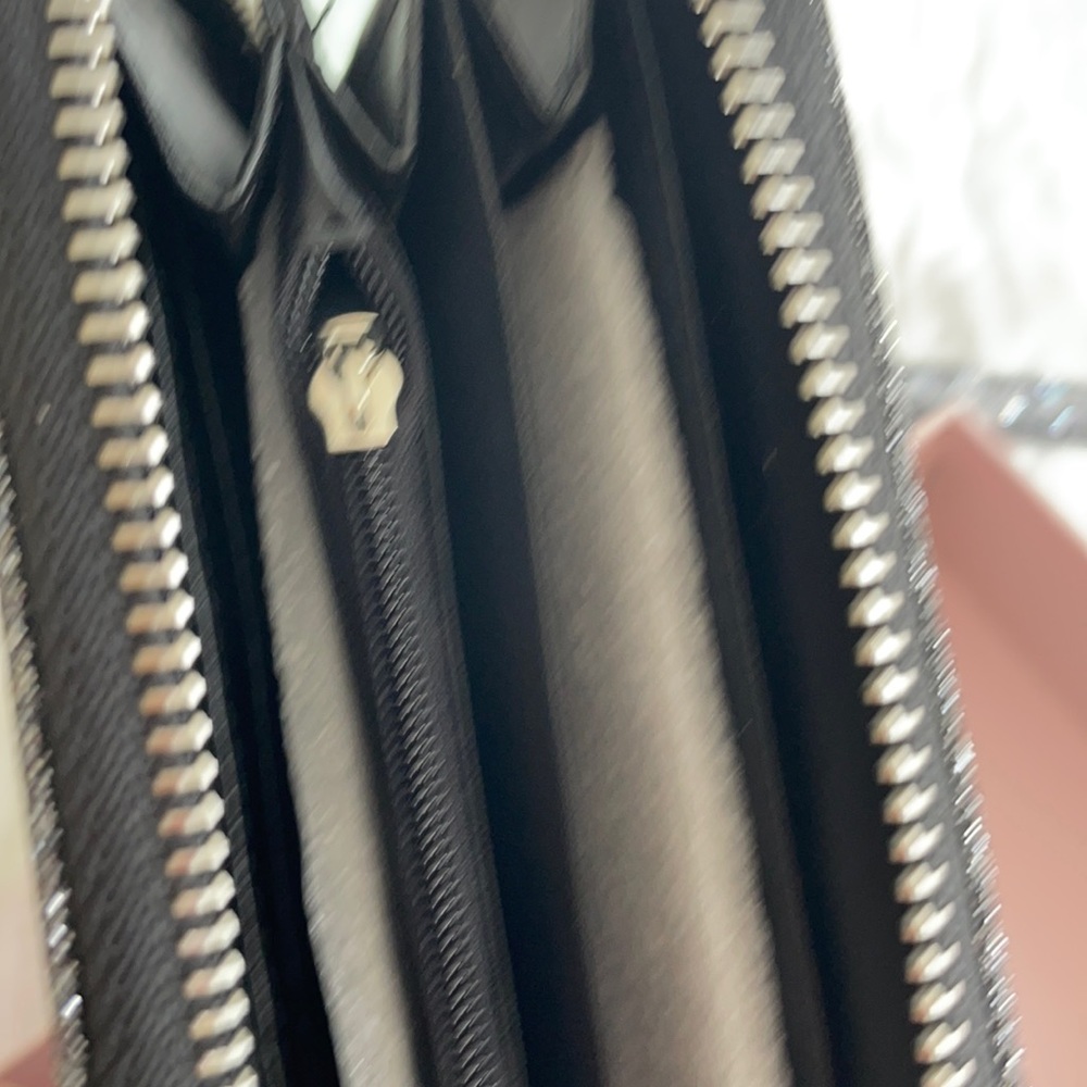 Zip around wristlet wallet BCBGeneration